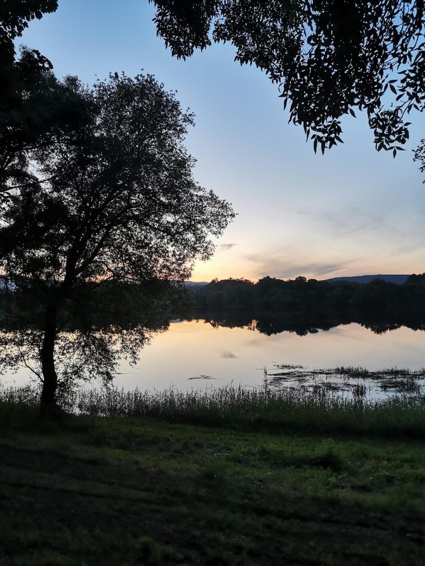 Just Like Home - Casa Do Sobreiro Velho Em Cerveira วีลาโนวา เด เซอร์เวย์รา ภายนอก รูปภาพ